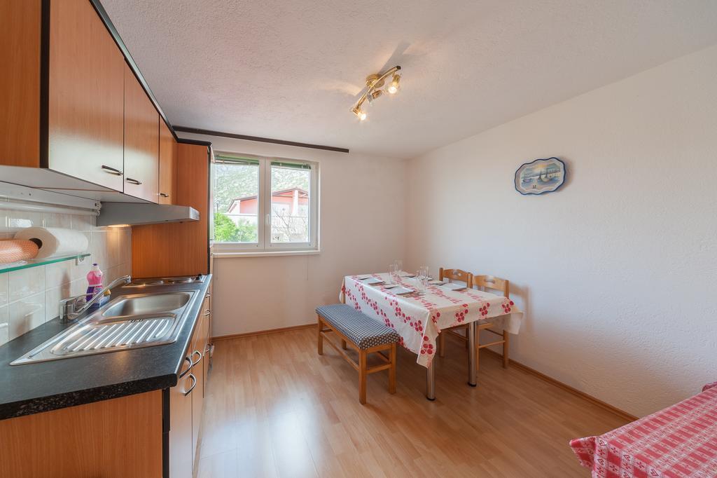 Apartmenthaus Hana Карлобаг Экстерьер фото